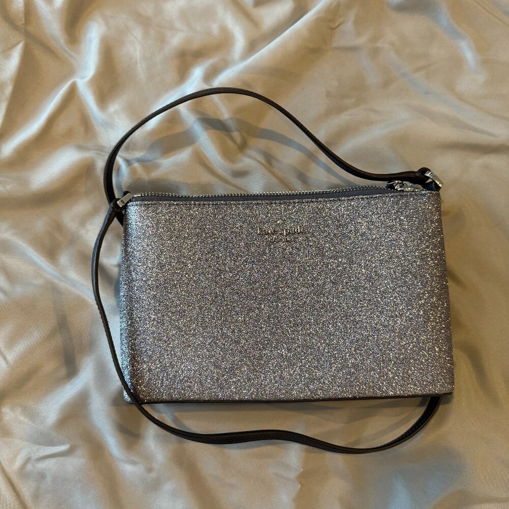 kate spade fancy clutch wristlet with straps